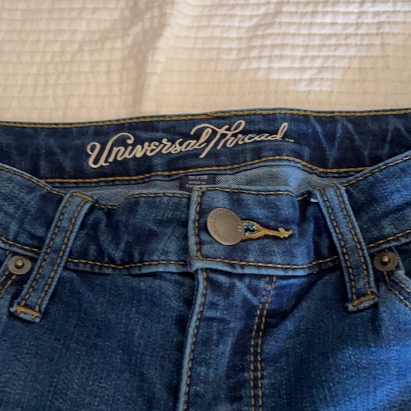 Non-distressed medium wash skinny jeans - Picture 2 of 5